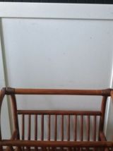 Tres joli Porte revue  Longueur 42 cm Hauteur 42 cm Largeur 