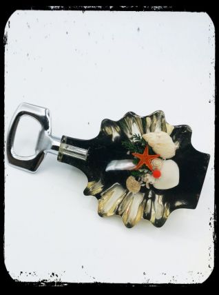 Décapsuleur résine inclusion coquillages