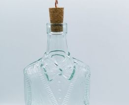 Bouteille en verre moulée homme