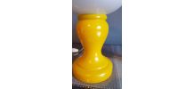 paire de lampes vintage en verre opaline blanches et jaunes