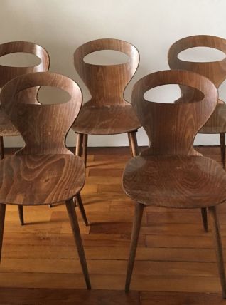 Chaises modèle « Fourmi » éditée par Baumann dans les années