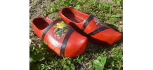 sabots  en bois peints , vintage