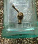 Grande bouteille 2 litres Carrée avec robinet