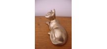 Petit chat en bronze doré