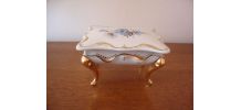BOITE A BIJOUX ANCIENNE EN PORCELAINE DE LIMOGES