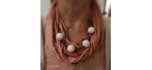 Tour de cou collier lanières 