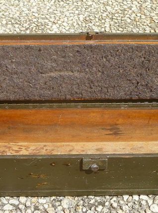 boite  en  bois   ancienne ,  vintage