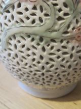 Vase chinois percée .Style lampe 
