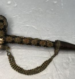 Pipe bois et corne et tôle 