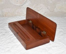 Boîte à plumiers ou autre bois noyer incrustation de nacre 