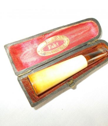 fume cigarette