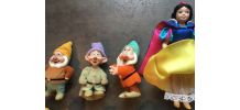 Blanche Neige et les 7 nains en porcelaine TBE 