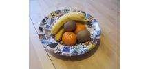 Creation coupe a fruits  .Sur plat creux en porcelaine  