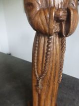 Statue de moine sculpté en bois d'olivier 