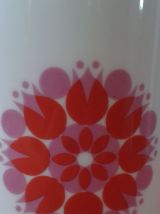 Cafetière en porcelaine.