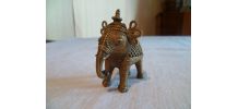 Mignon petit éléphant laiton ajouré Rajasthan