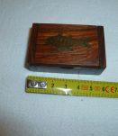 Petite boite en bois incrusté laiton indienne
