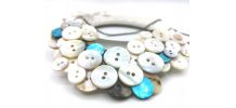 Collier plastron boutons de nacre