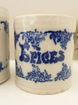4 pots à épices en céramique Terre d'acier Saint-Uze. 