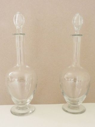 Jolie carafe à eau en verre gravé, carafe à décanter.