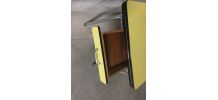 Table en formica jaune années 60