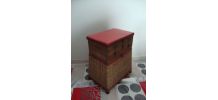 ANCIENNE CAISSE DE PECHE-TABOURET ET MATERIEL