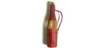bouteille ancienne recouverte d'osier, vintage