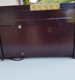 ancien poste de radio Philips B3X de 1956