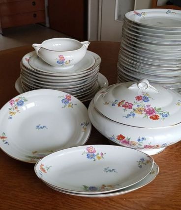 ensemble 40 pièces en porcelaine de Châtres-sur-Cher