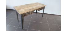 Bureau industriel vieilli