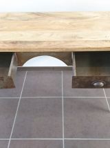 Bureau industriel vieilli