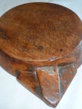 Ancien grand plat traditionnel bec verseur Inde