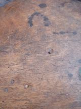 Ancien grand plat traditionnel bec verseur Inde