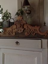 Fronton d'armoire