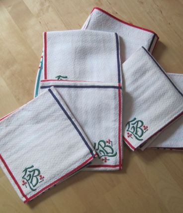 6 serviettes de table  en coton anciennes monogramme LB 