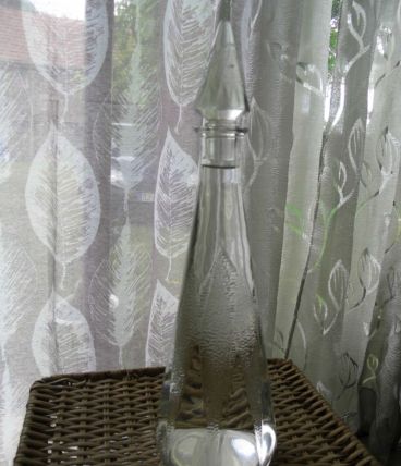 carafe en verre taillé!  à facettes