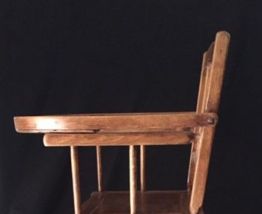 Chaise Haute de Poupée