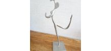 Jolie Statuette danseuse contemporaine en étain