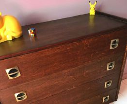Commode vintage scandinave pieds fuseaux 