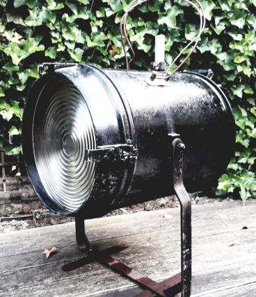 Projecteur A.E Cremer