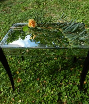 très jolie table en miroir vintage
