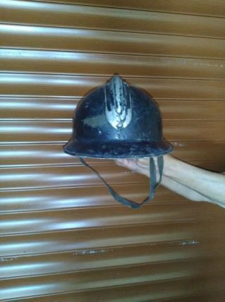 ancien casque de pompiers