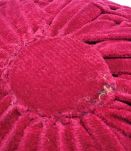 Coussin en velours plissé