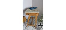 Bureau pupitre piètement scandinave
