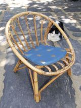 Deux fauteuils corbeille en osier (enfants)