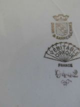 grand plat Digoin - Sarreguemines à sujet galant