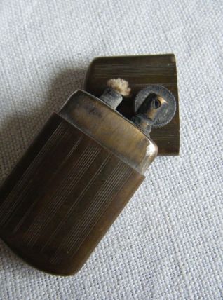 Ancien briquet de poilu à essence 1914-1918