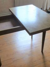 table couturiere tailleur travailleuse avec range accessoire