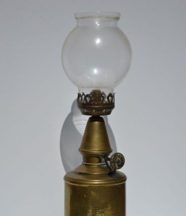Lampe à huile Pigeon