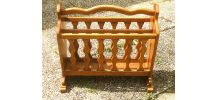 porte  revues  en bois massif , vintage